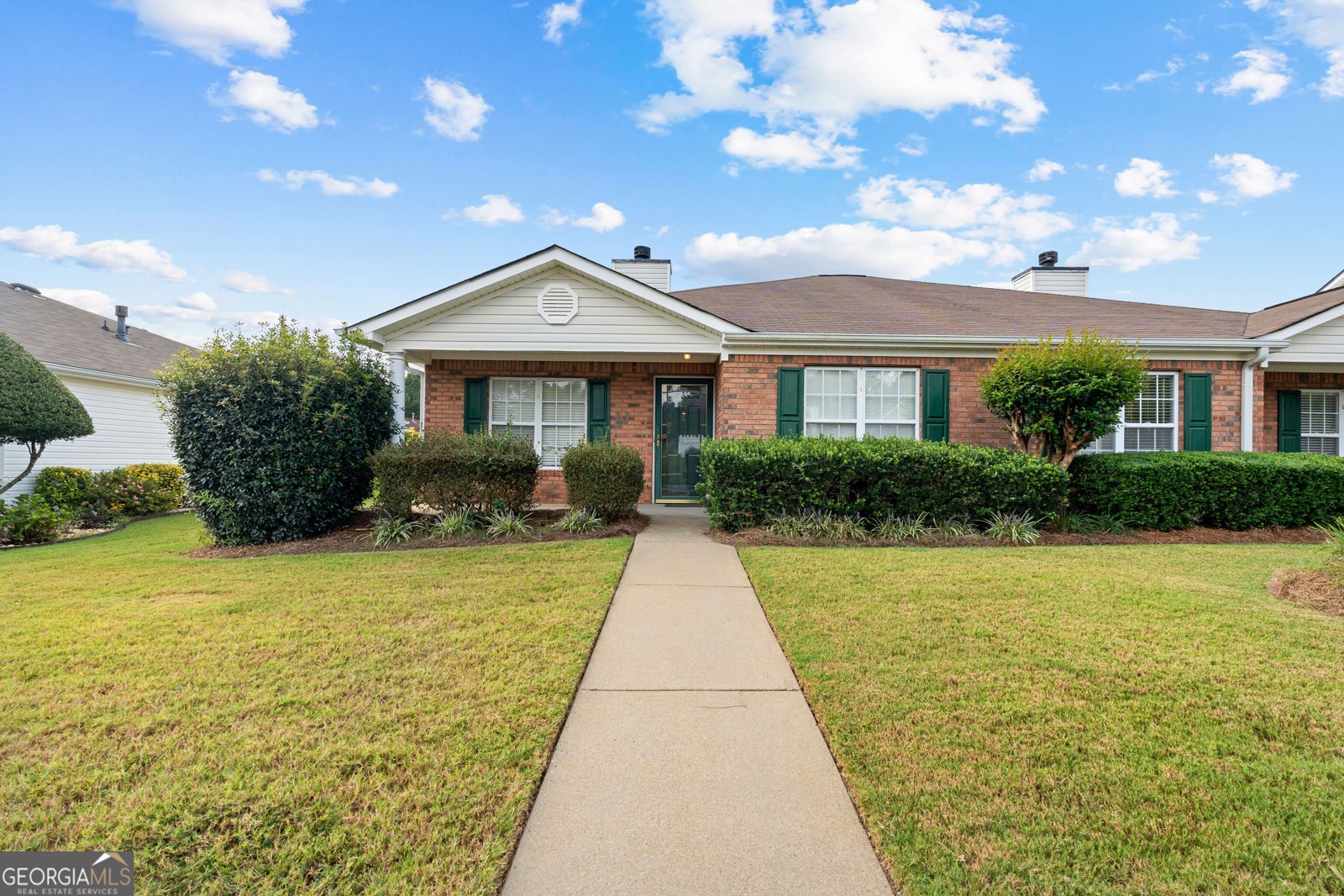 270 Autumn Glen Circle Fayetteville - main photo