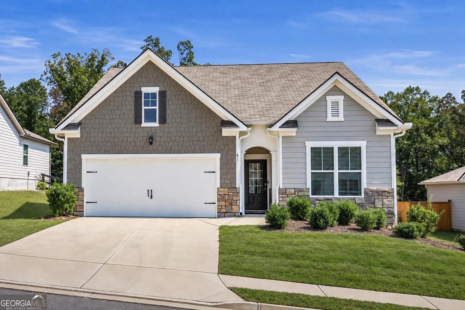 61 Majestic Oak Circle Dallas - main photo