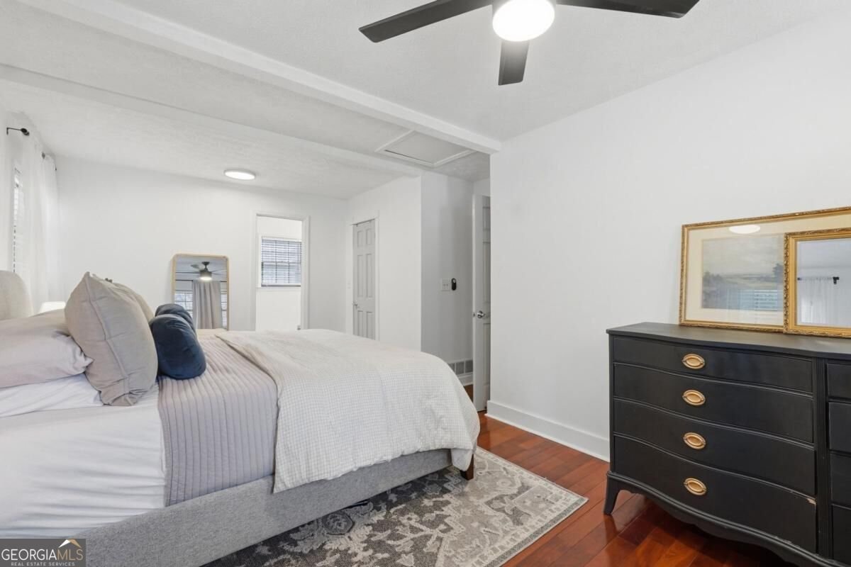 218 King Arthur Drive Woodstock - Photo 11