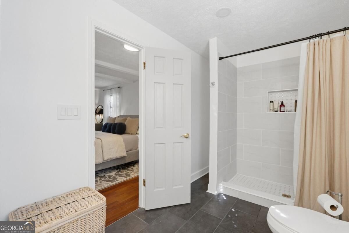 218 King Arthur Drive Woodstock - Photo 13