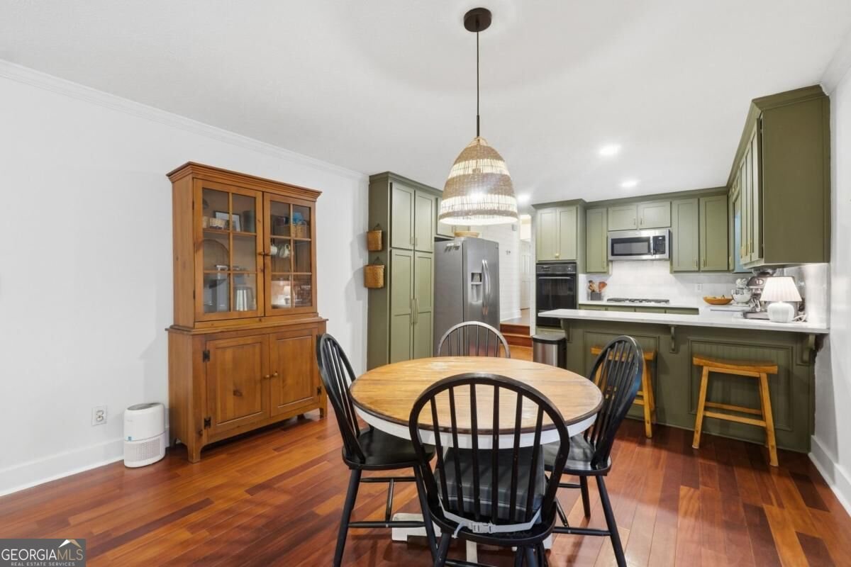 218 King Arthur Drive Woodstock - Photo 18