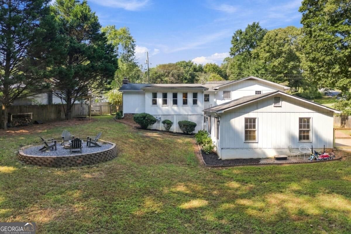 218 King Arthur Drive Woodstock - Photo 35