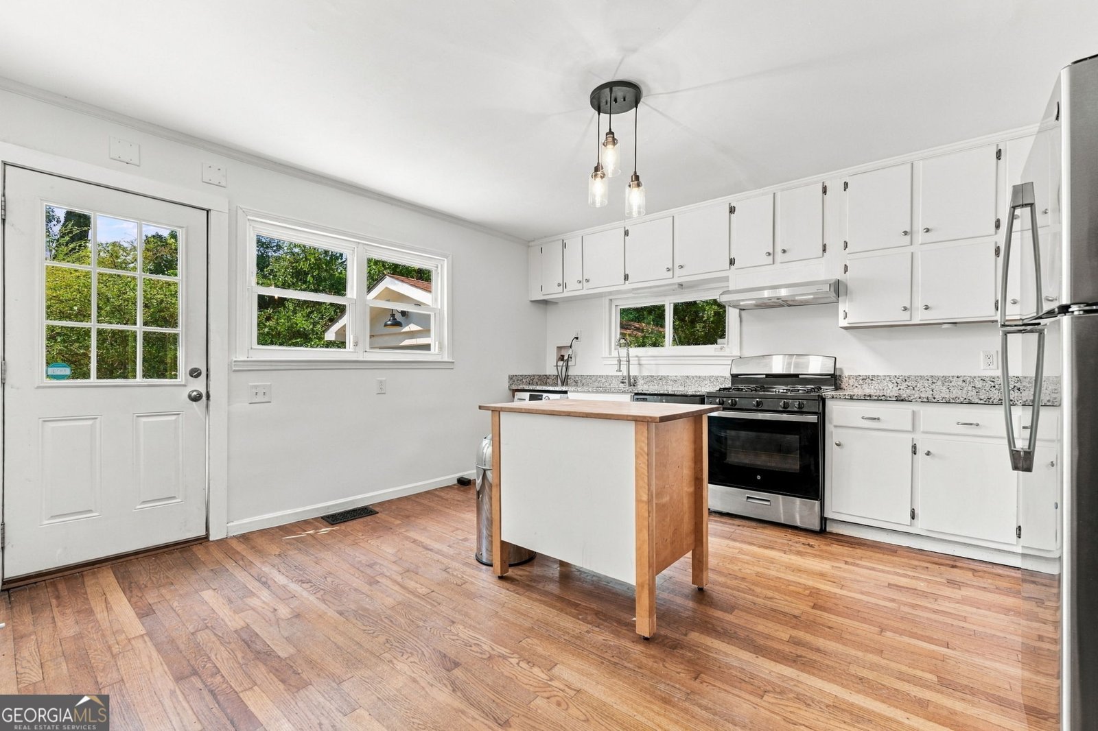 1666 May Avenue Atlanta - Photo 11