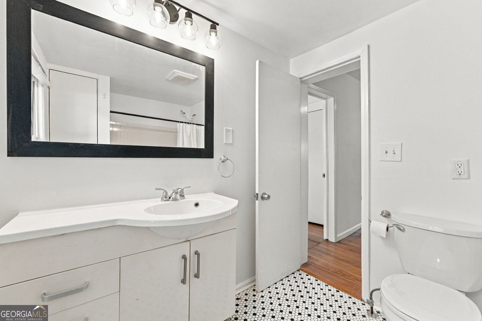 1666 May Avenue Atlanta - Photo 14