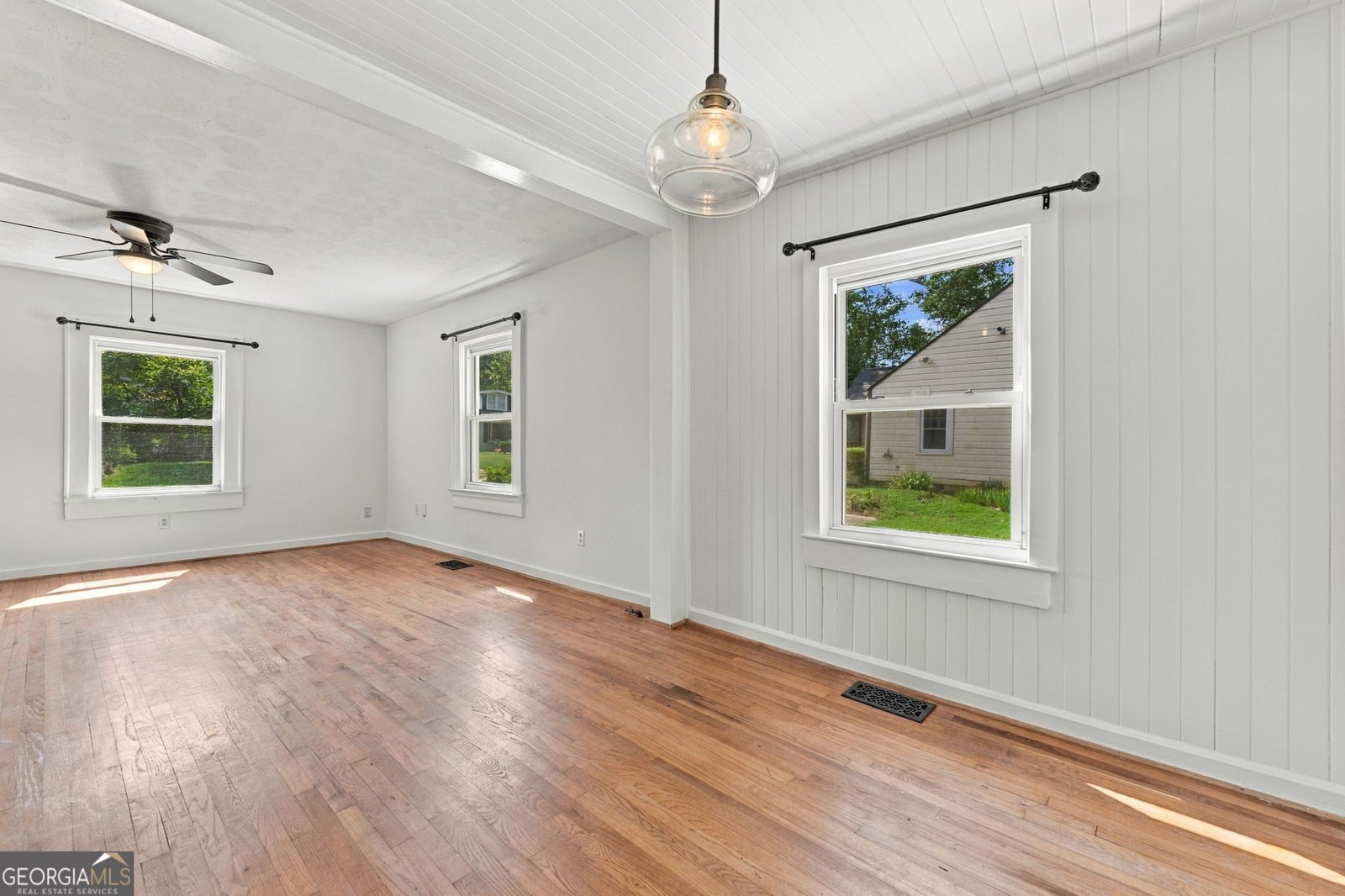 1666 May Avenue Atlanta - Photo 7