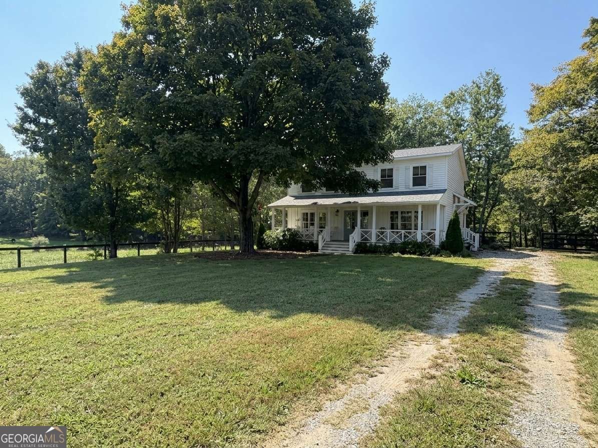 5425 Howard Road Cumming - main photo