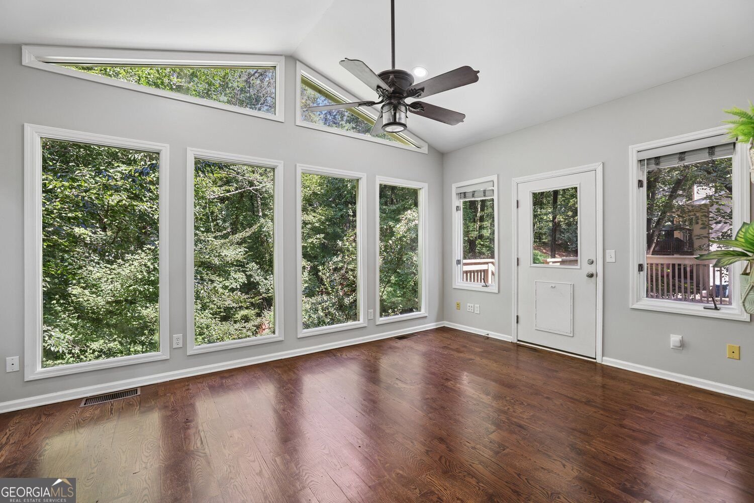 3832 Whitney Place Duluth - Photo 12