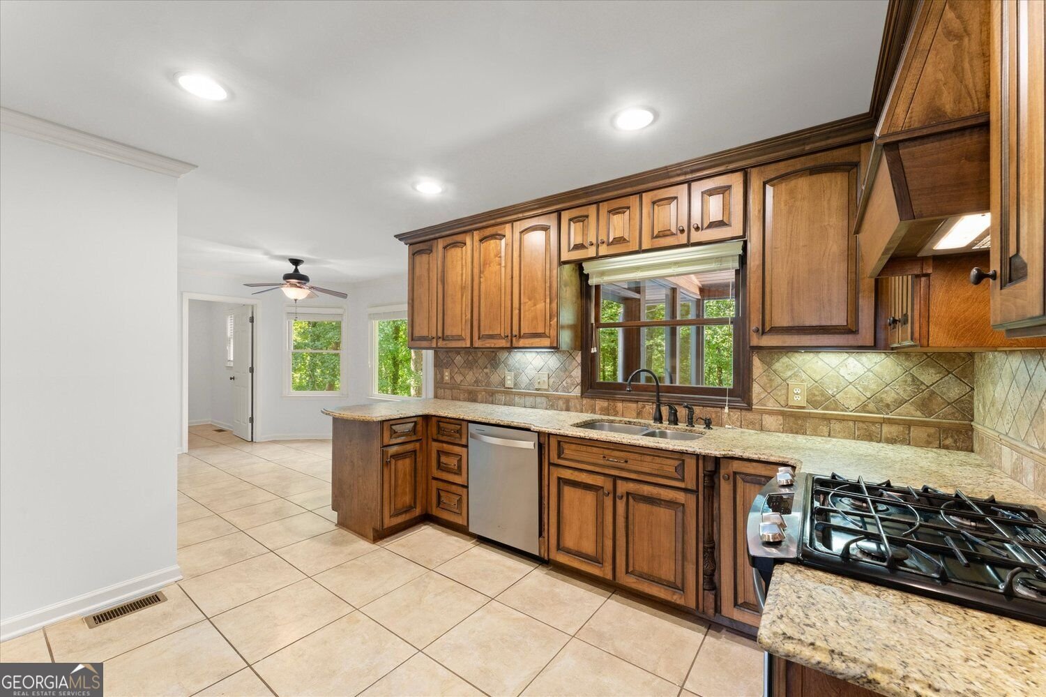 3201 Country Club Court Kennesaw - Photo 7