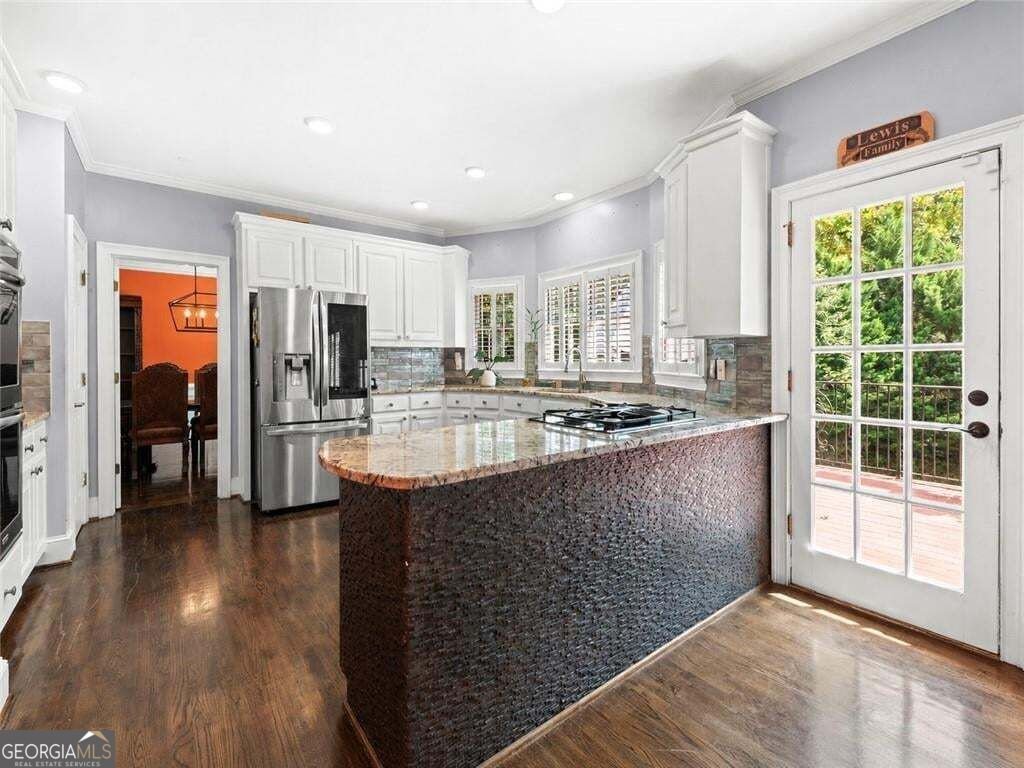 5502 Oakwood Drive Stone Mountain - Photo 8