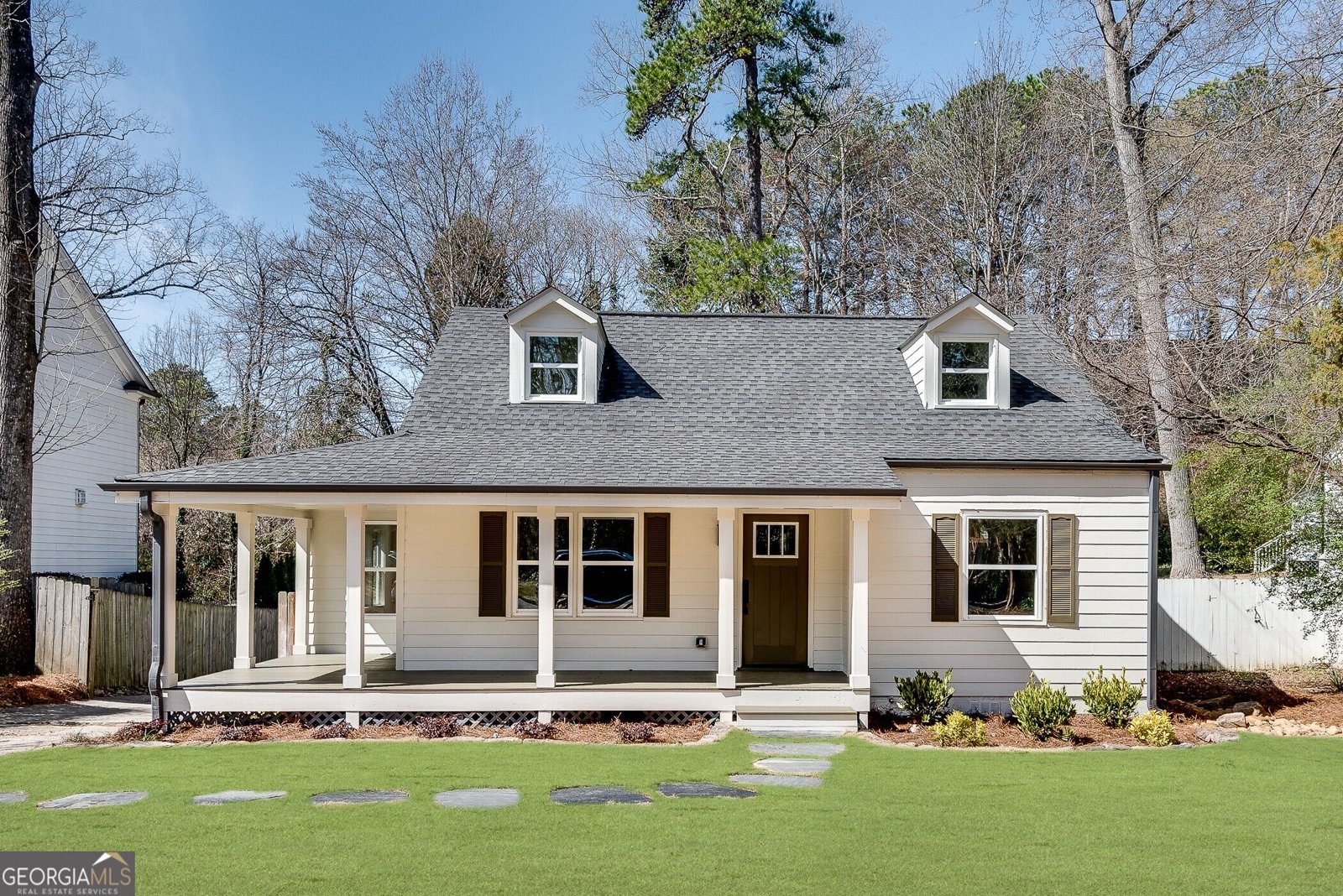 1861 Dyer Circle Chamblee - main photo