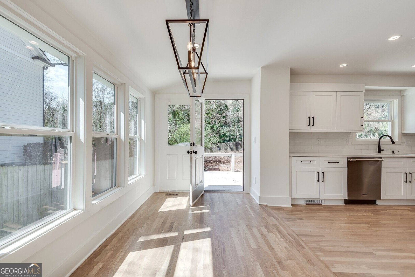 1861 Dyer Circle Chamblee - Photo 13