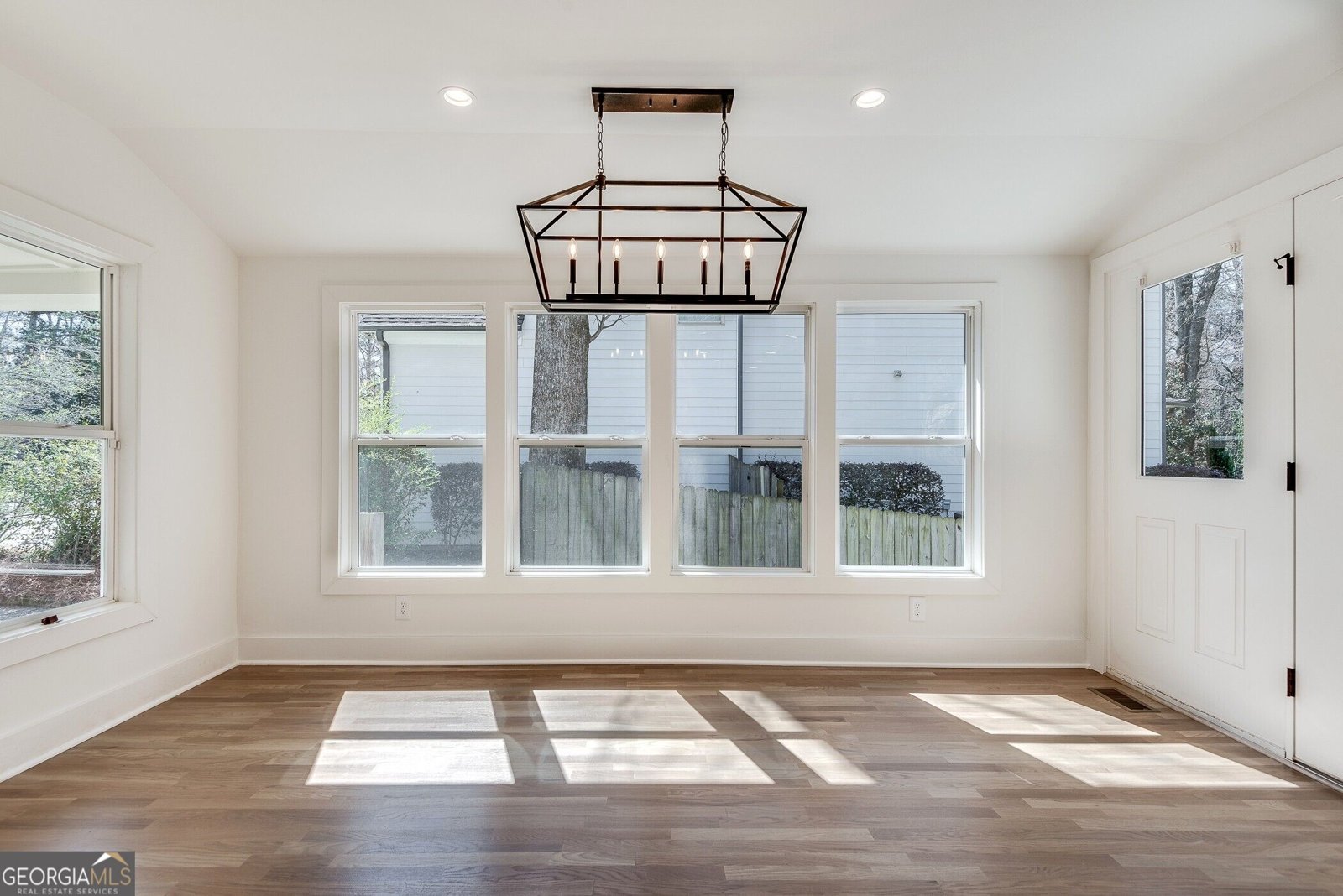 1861 Dyer Circle Chamblee - Photo 9