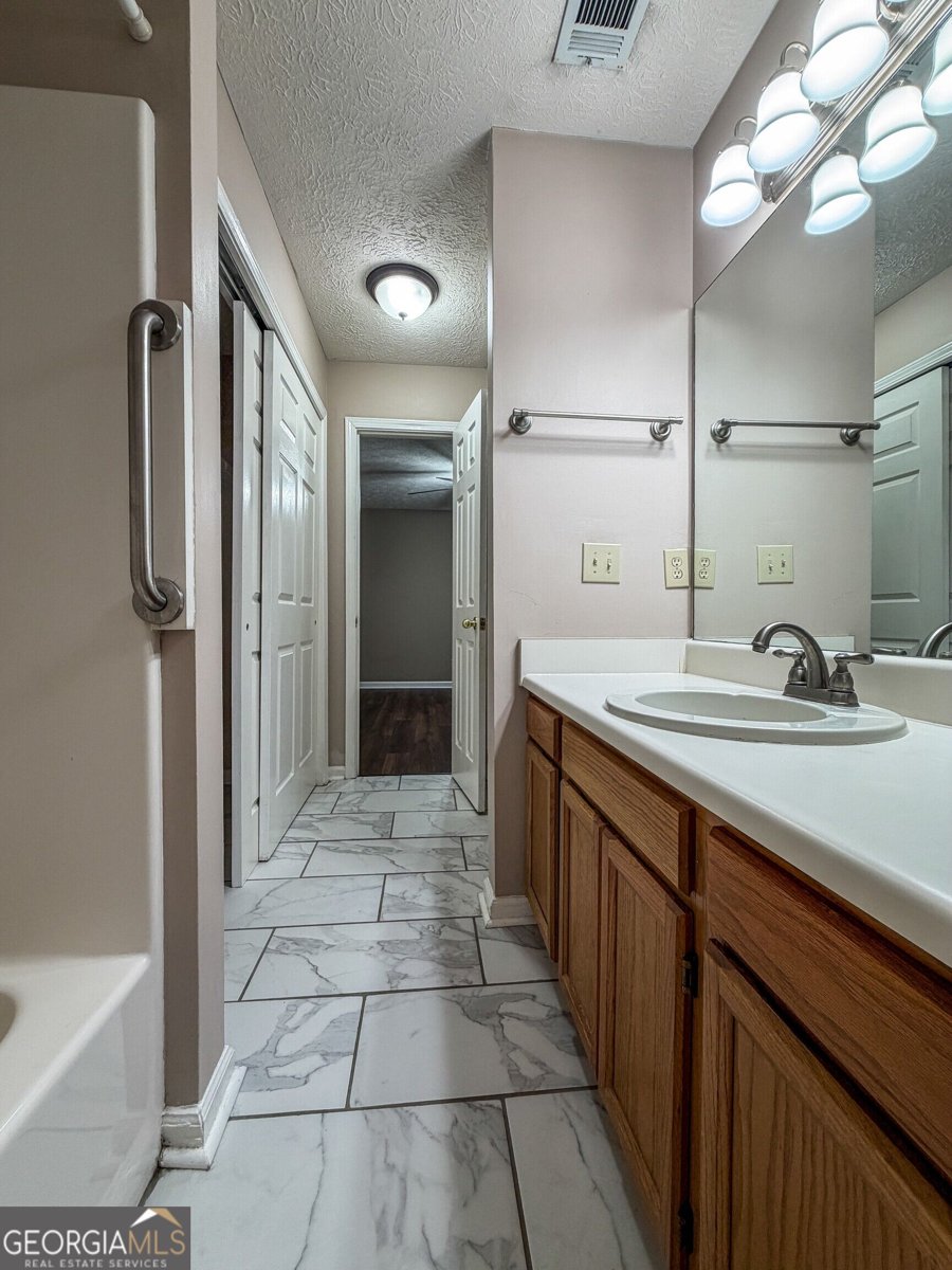 2764 Saint Charles Lane Kennesaw - Photo 20
