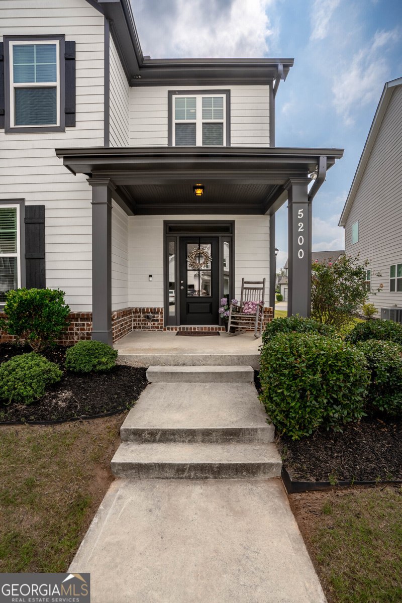 5200 Parkwood Drive Flowery Branch - Photo 6