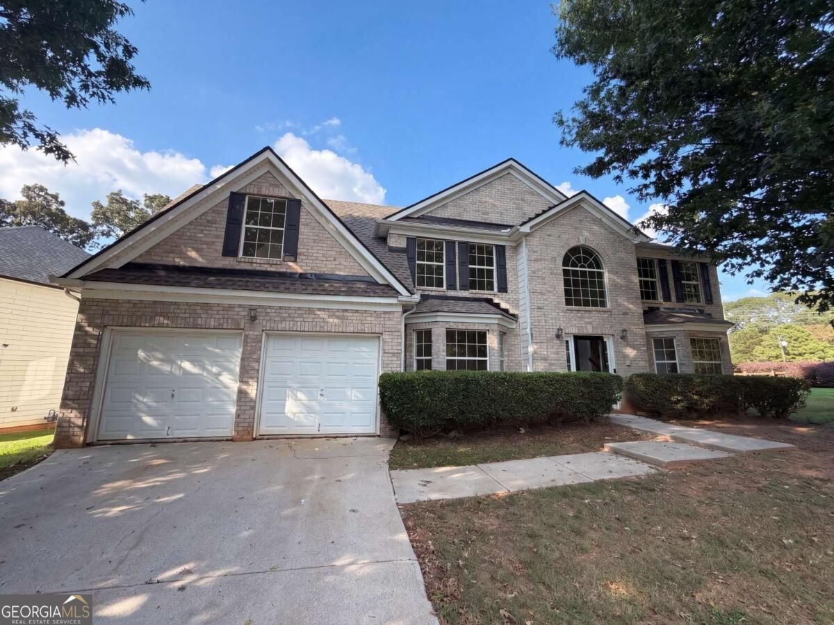 7425 Bodnant Drive Fairburn - main photo