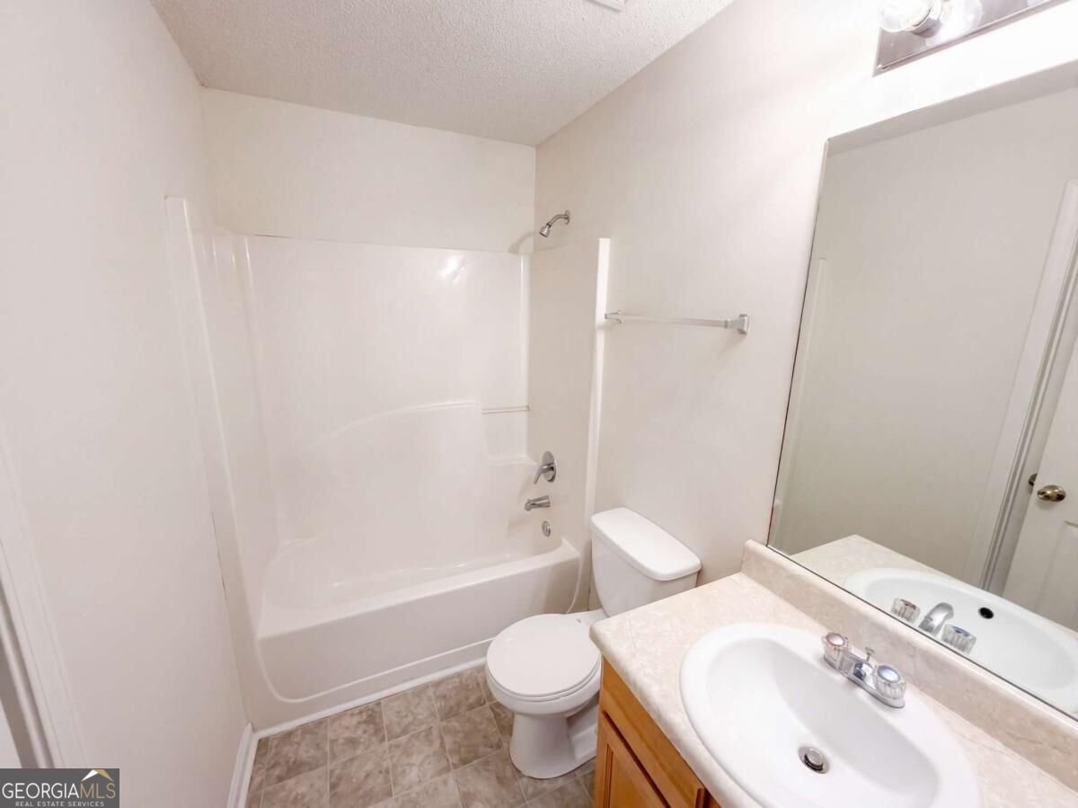 7425 Bodnant Drive Fairburn - Photo 19