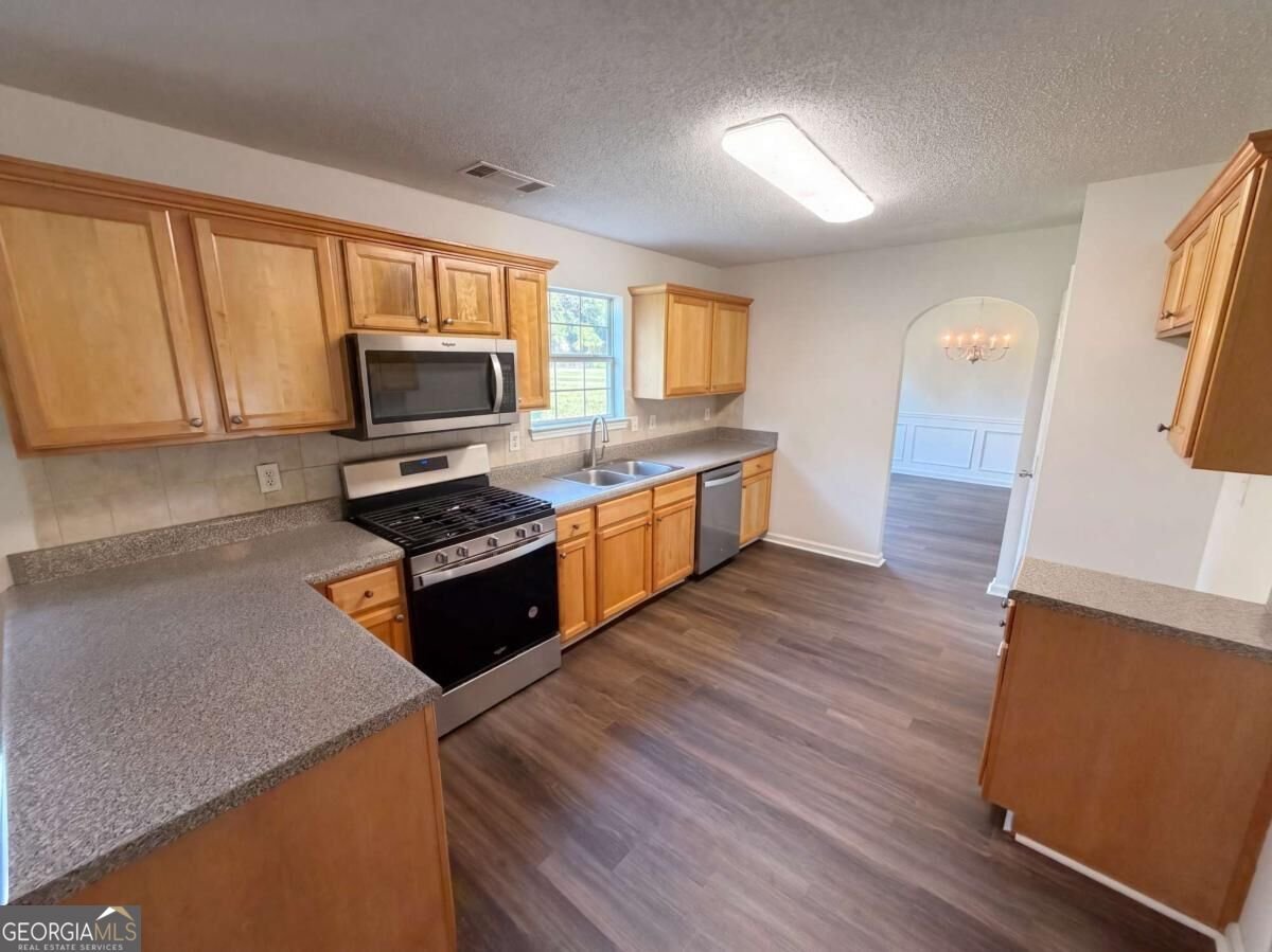 7425 Bodnant Drive Fairburn - Photo 9