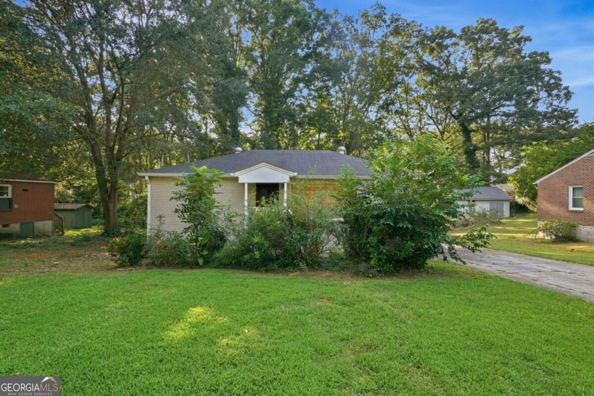 1877 Selwyn Drive Decatur - main photo