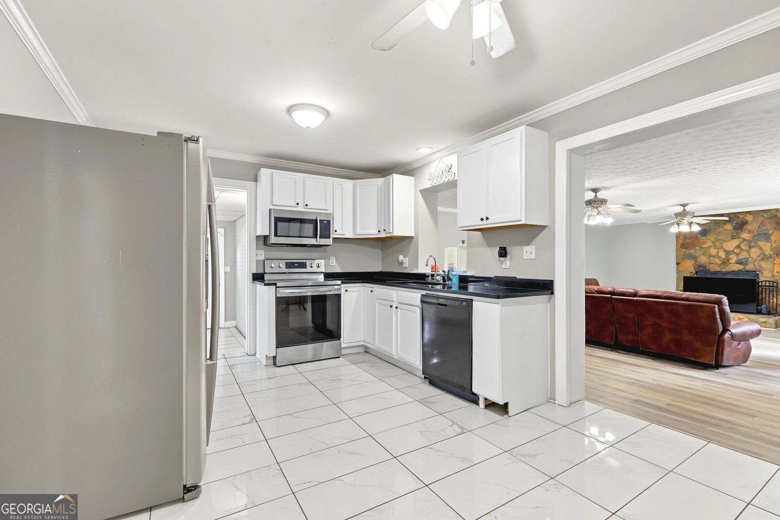 307 Elizabeth Lane Griffin - Photo 10