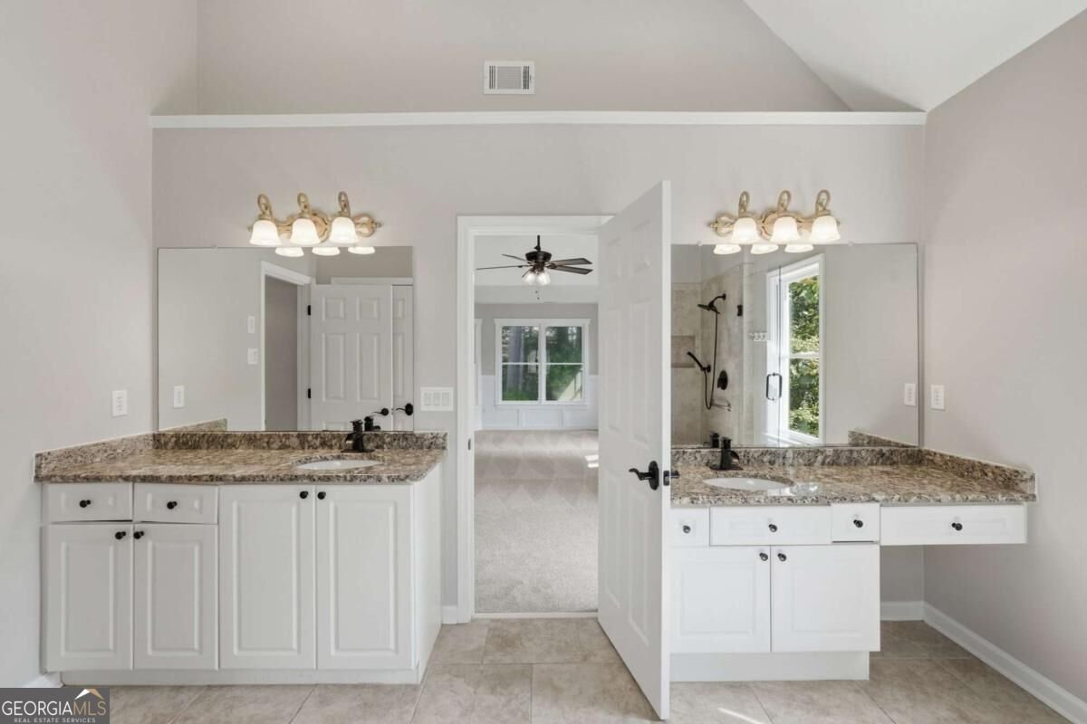 4364 Aldenham Way Suwanee - Photo 16
