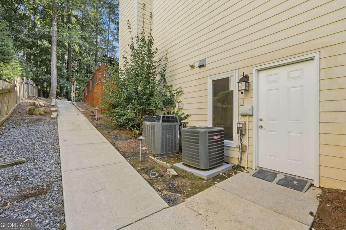4364 Aldenham Way Suwanee - Photo 46