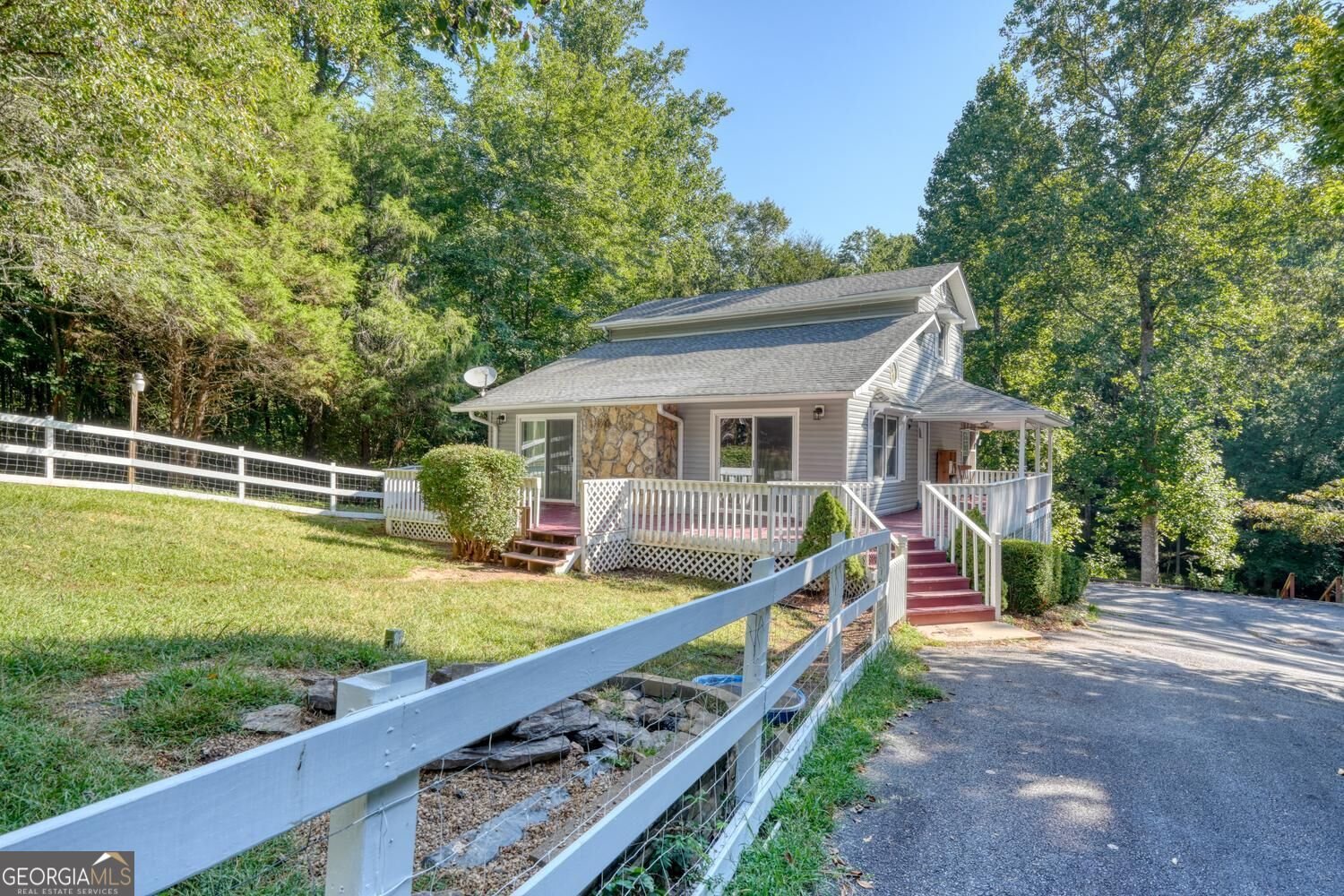 6881 Wood Lake Circle Young Harris - main photo
