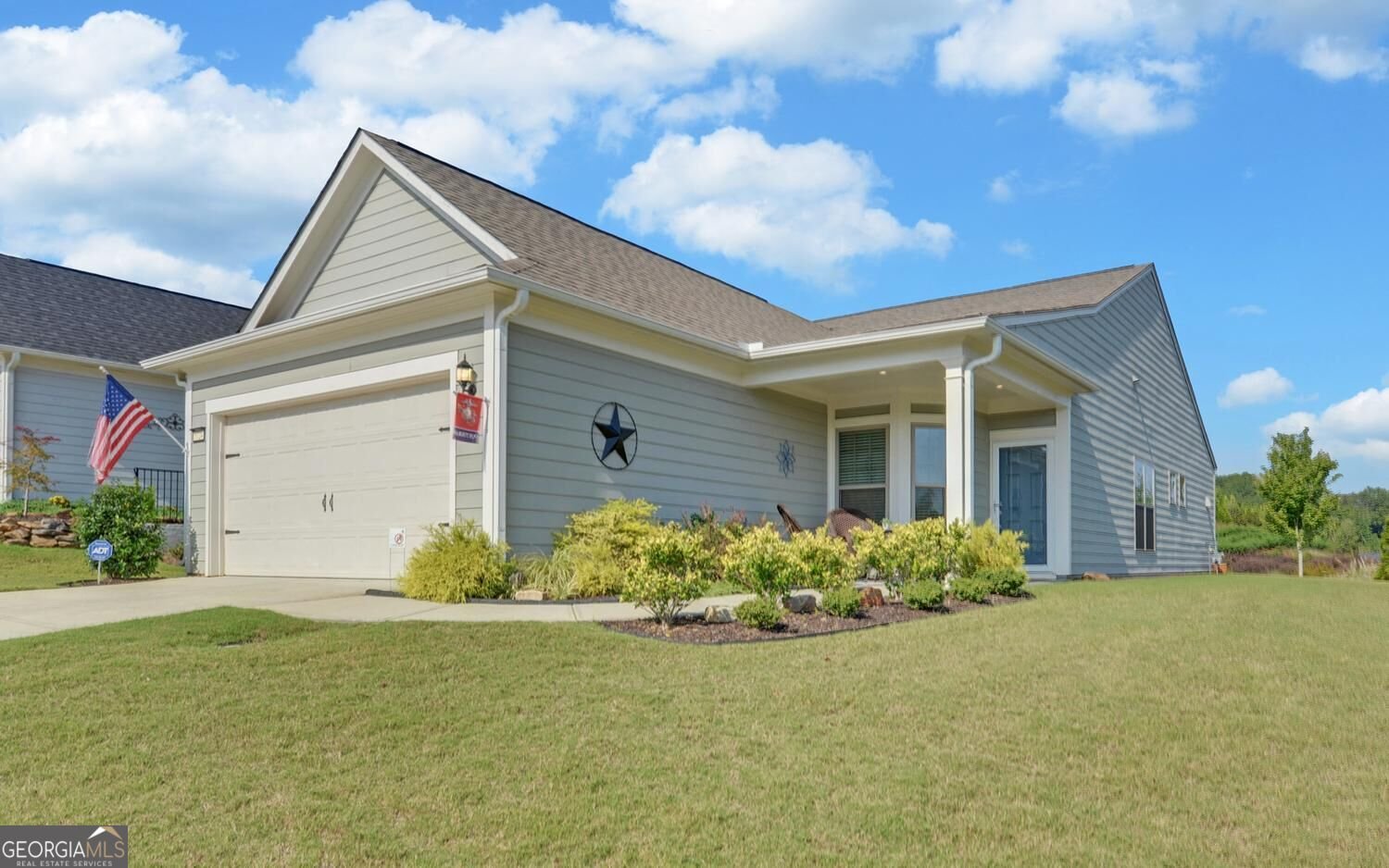 5724 Grapewood Street Hoschton - main photo
