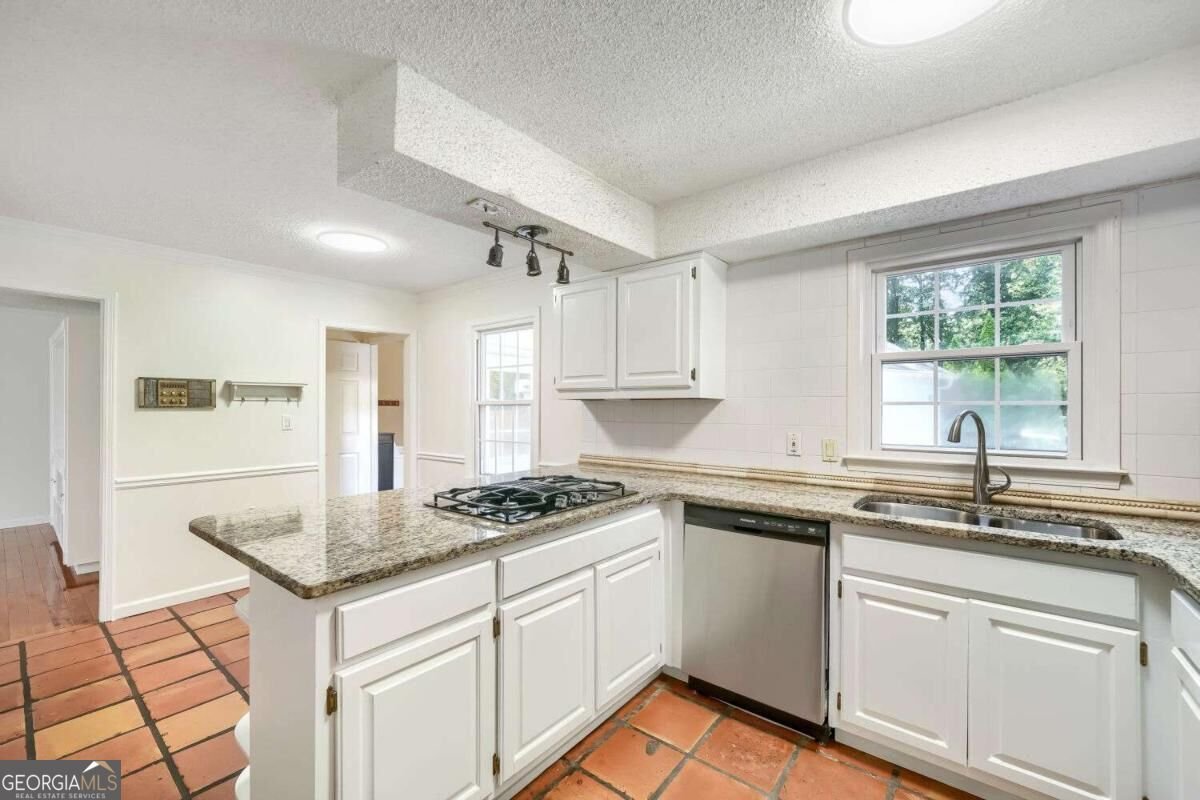 1349 Murdock Road Marietta - Photo 10