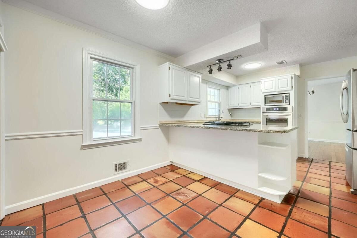 1349 Murdock Road Marietta - Photo 13
