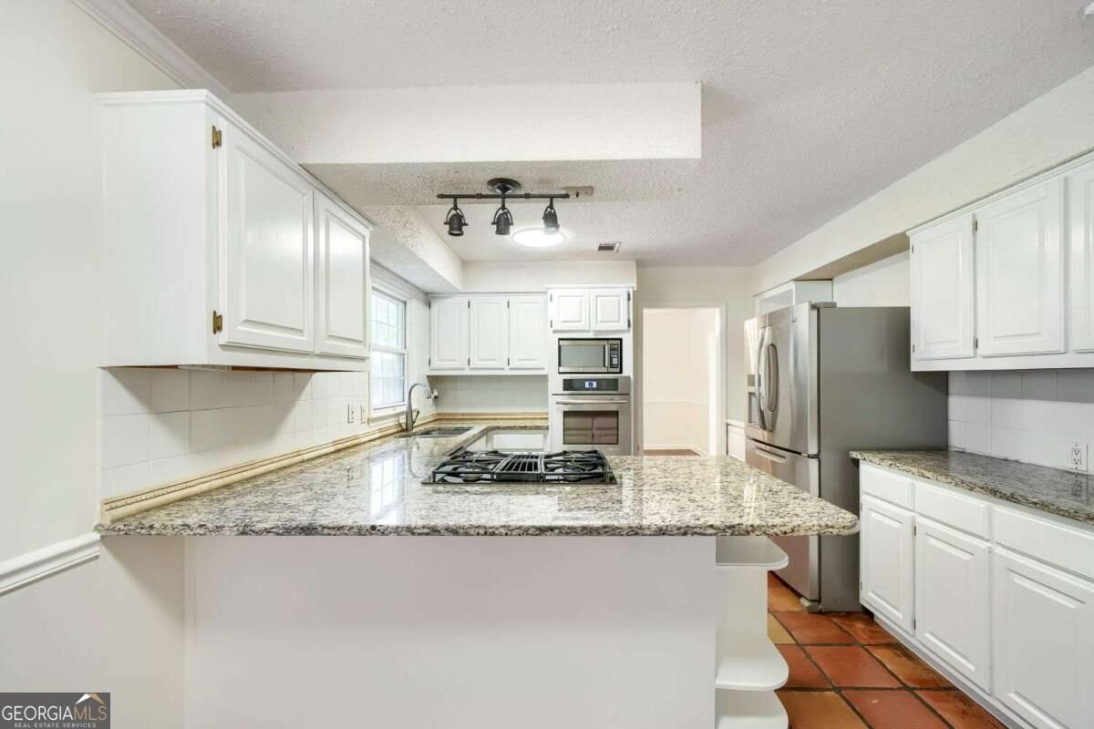 1349 Murdock Road Marietta - Photo 9