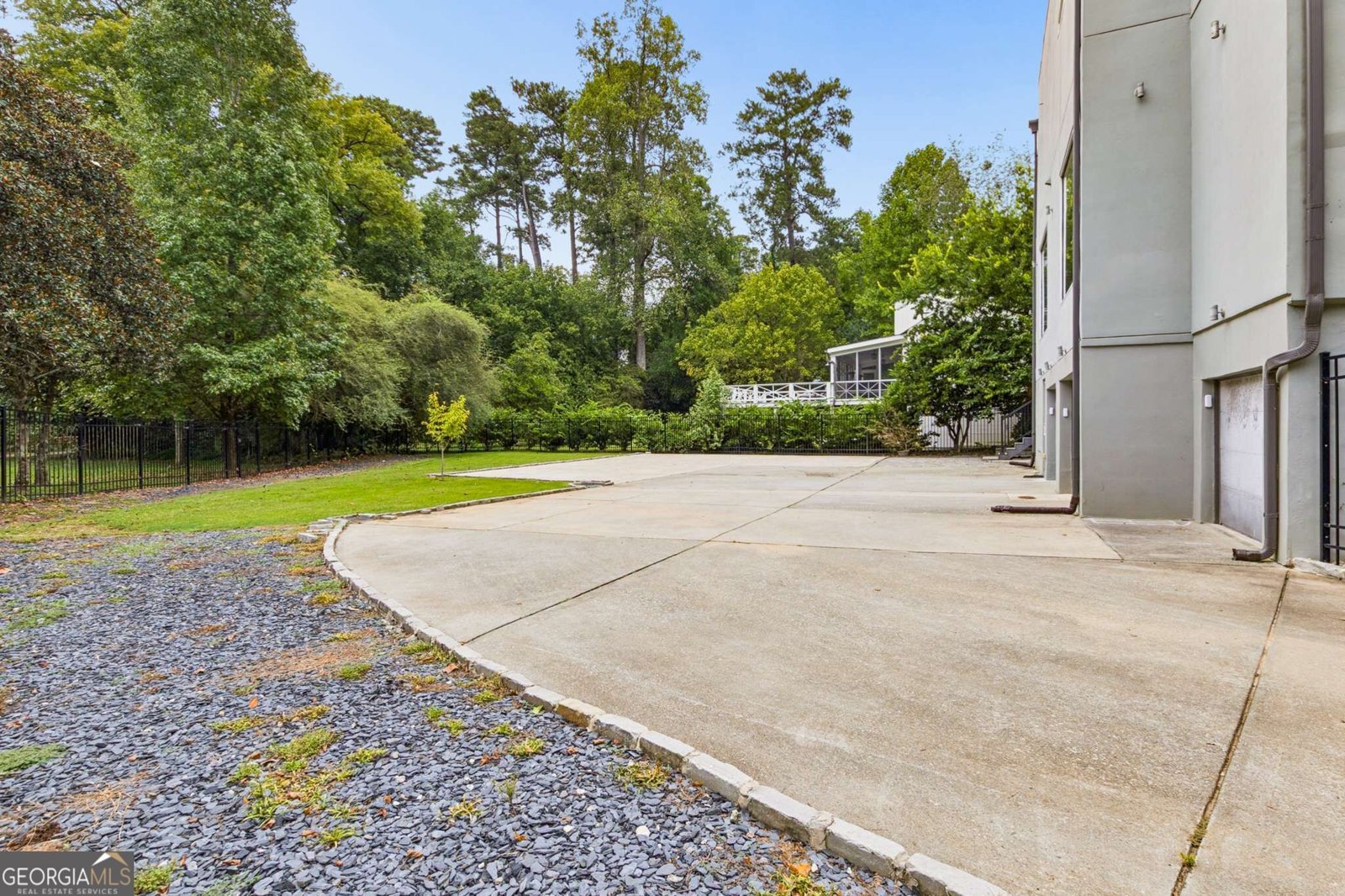 2422 Sagamore Drive Atlanta - Photo 38