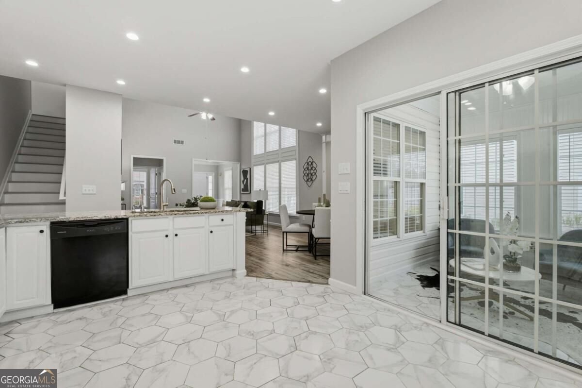 4245 Prince Charles Drive Duluth - Photo 13