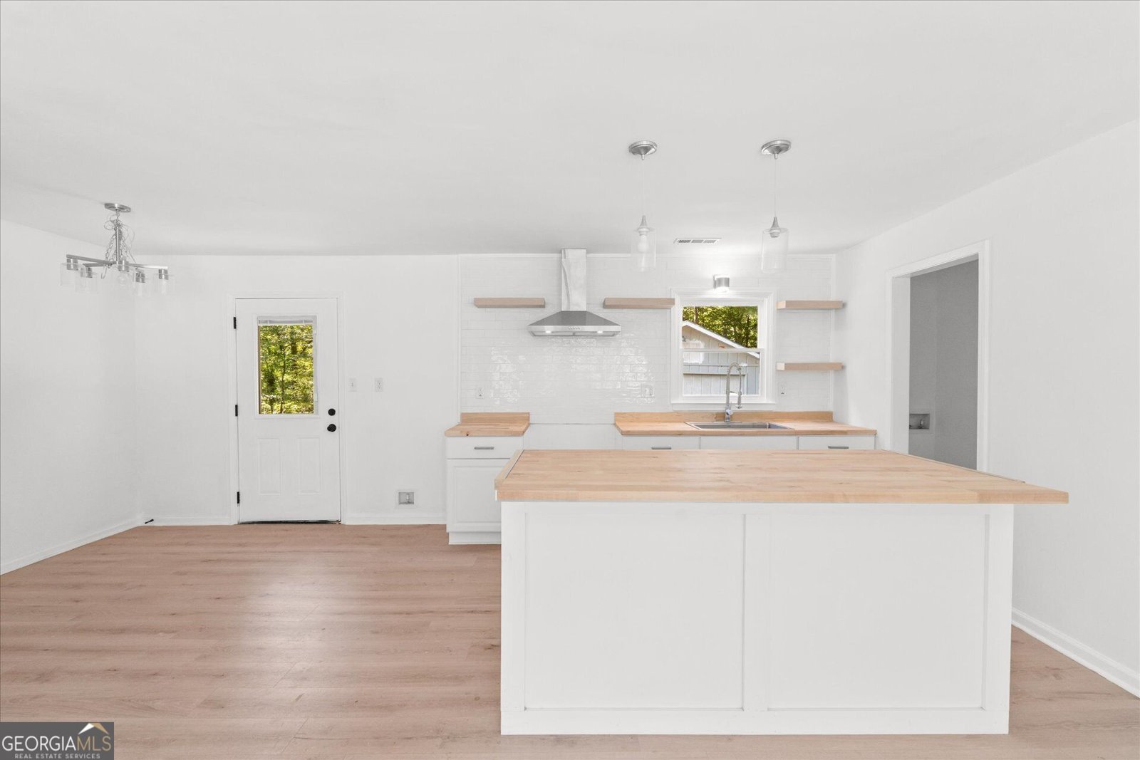 6963 Debbie Lane Lithia Springs - Photo 11