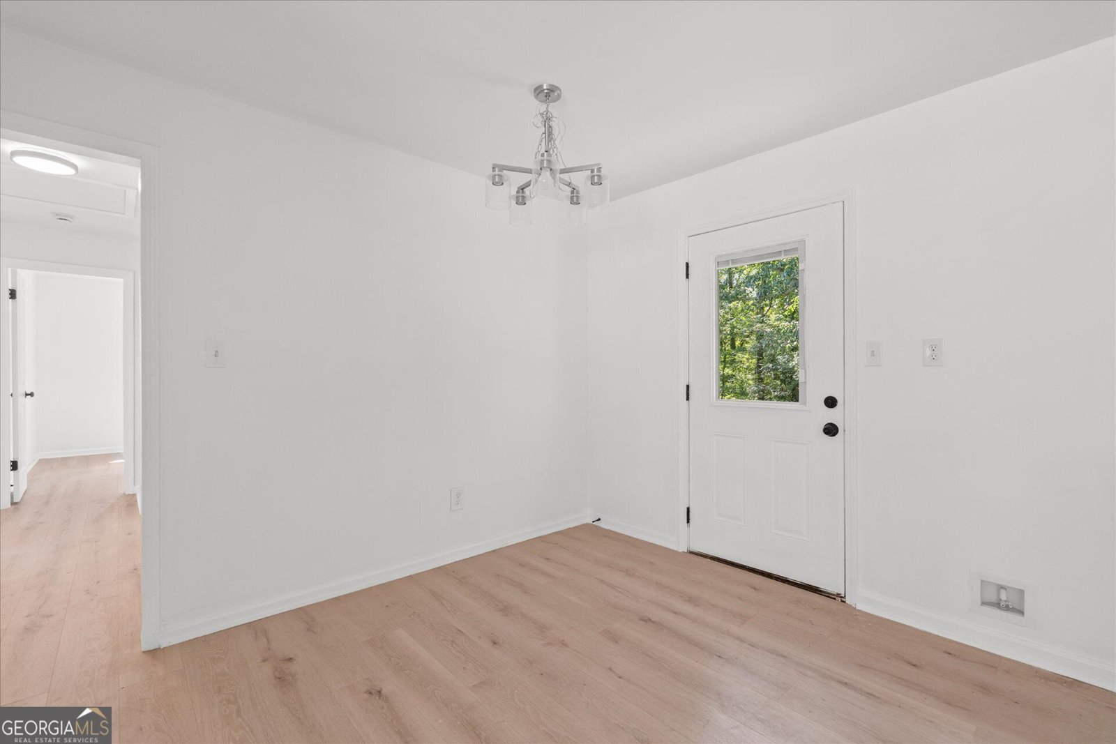 6963 Debbie Lane Lithia Springs - Photo 16