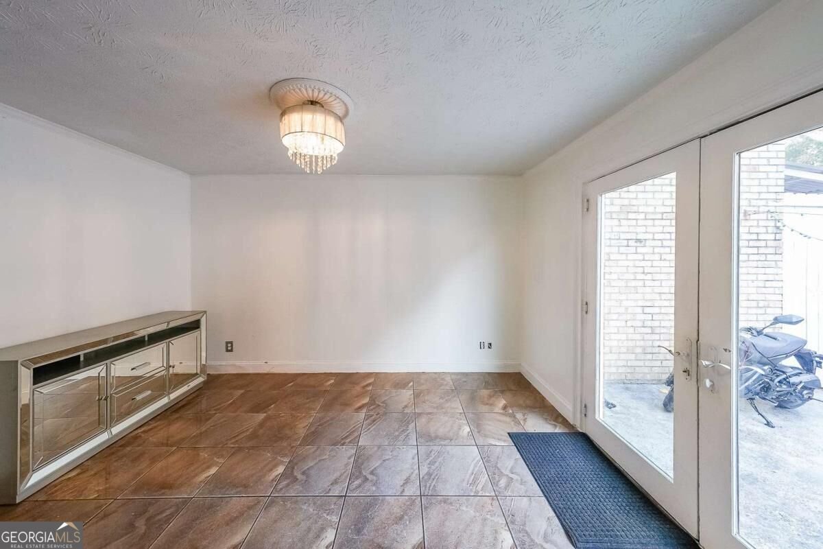 400 Winding River Drive Atlanta - Photo 8