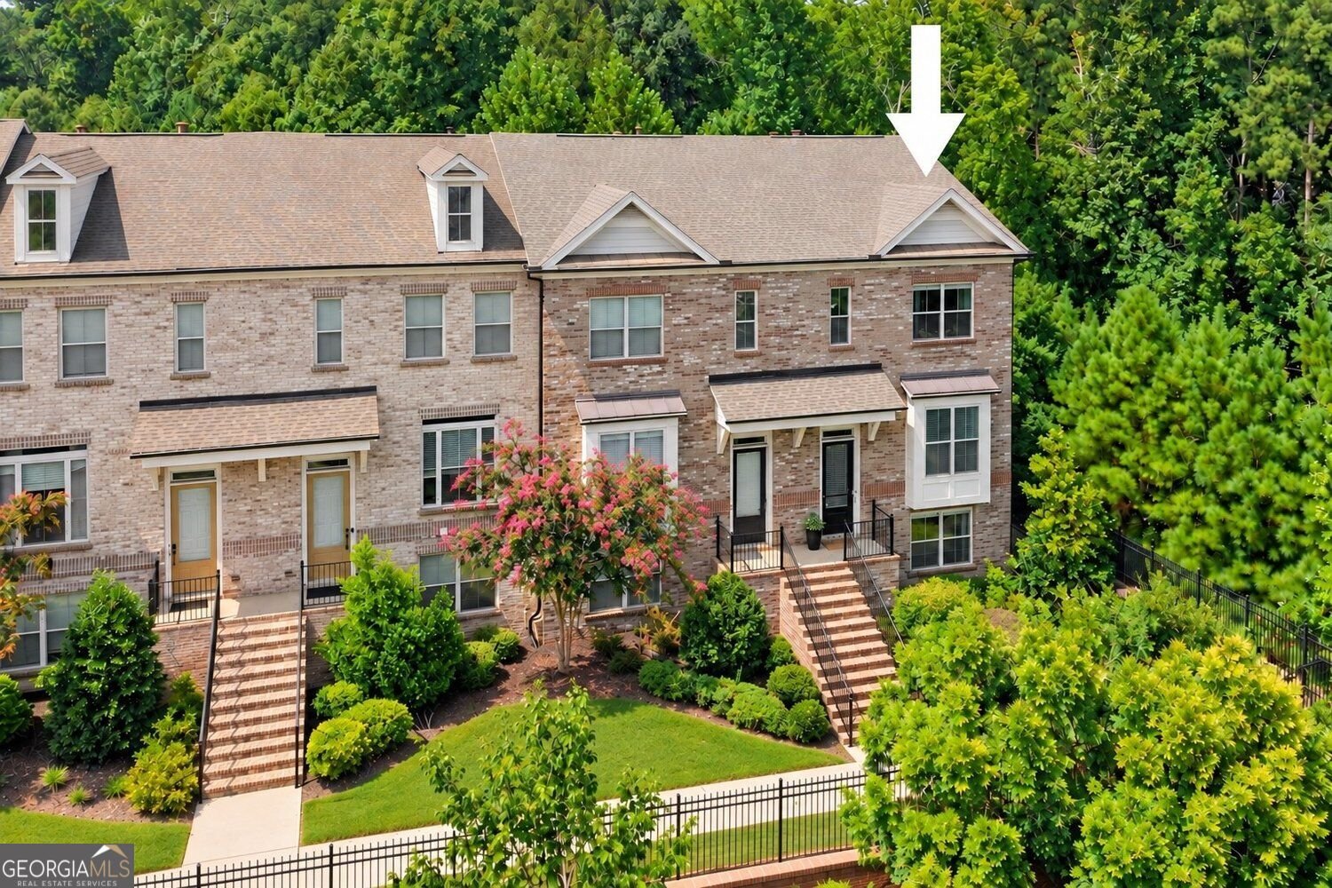 1016 Township Square Alpharetta - main photo