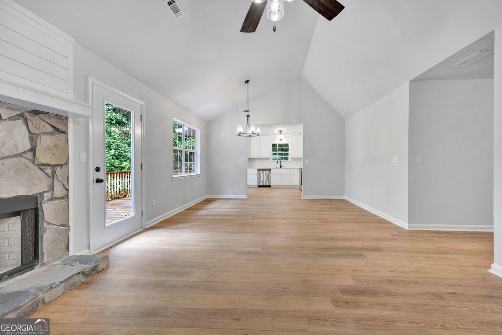2067 Brandy Woods Drive Conyers - Photo 13