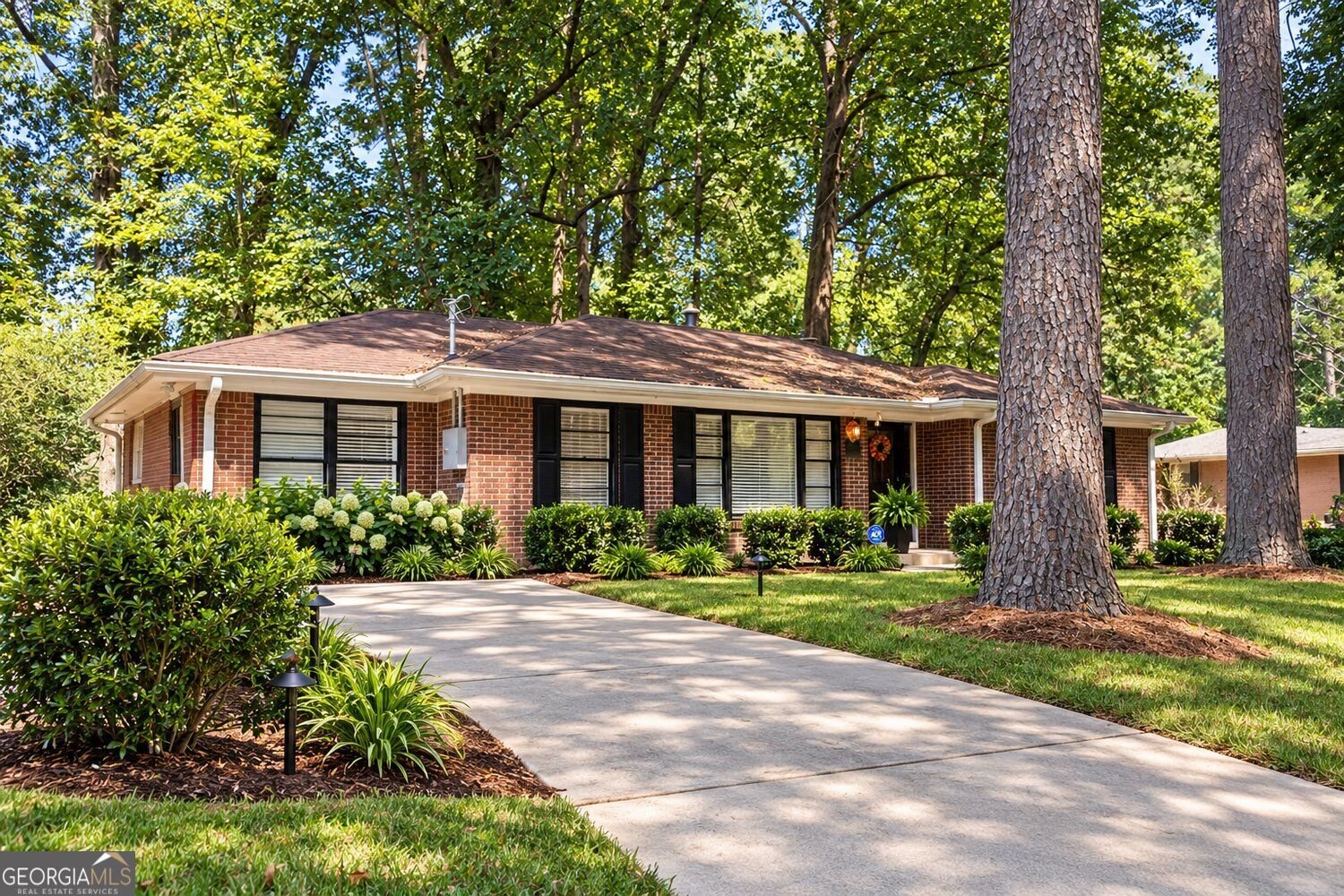 2661 Collier Drive Atlanta - main photo