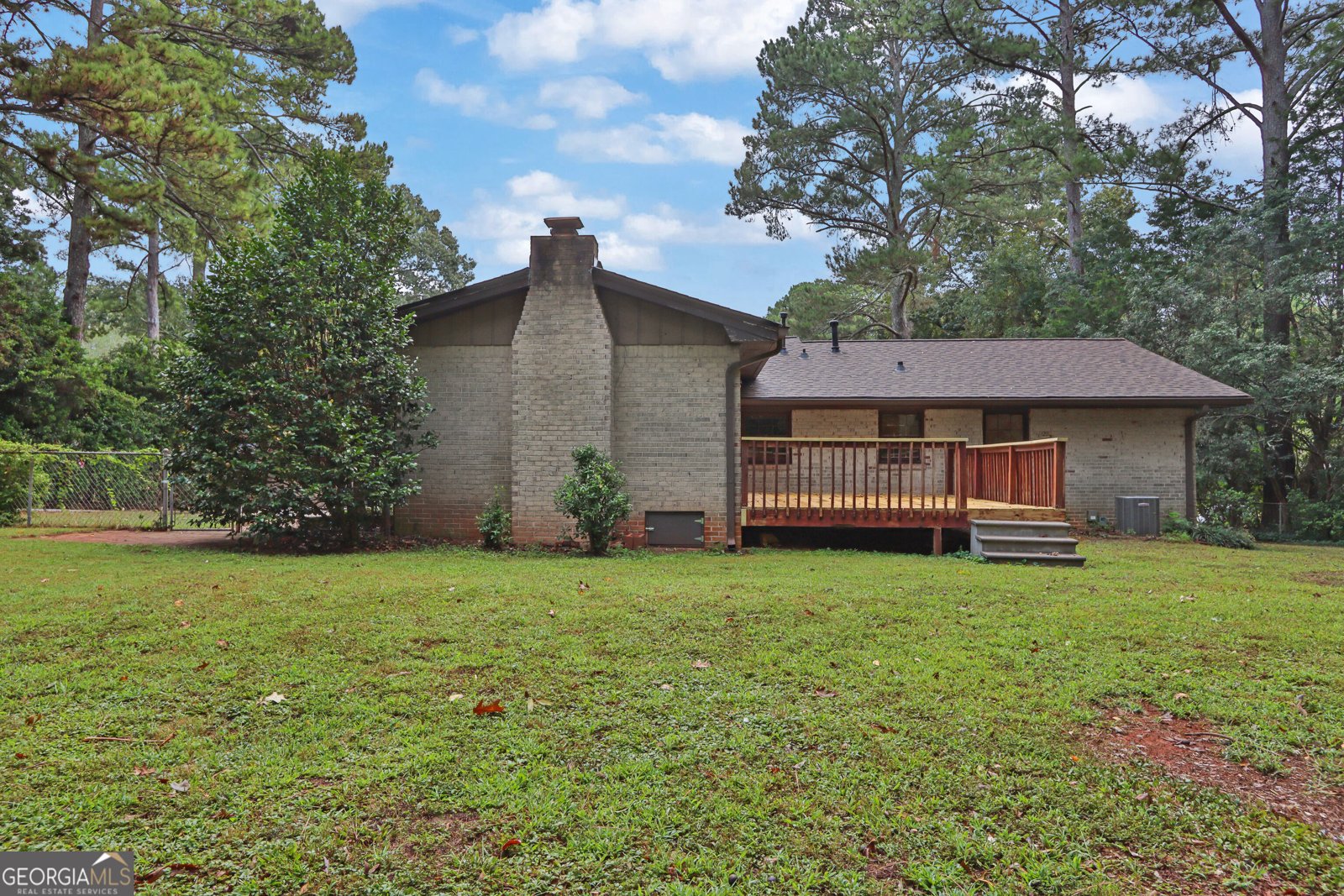 4847 Shadowwood Court Lilburn - Photo 14