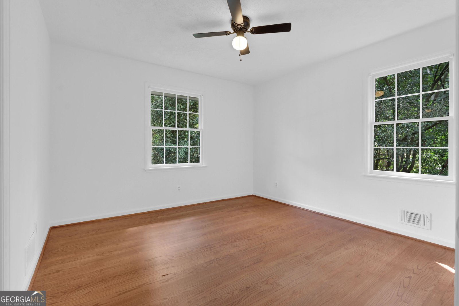 4847 Shadowwood Court Lilburn - Photo 15