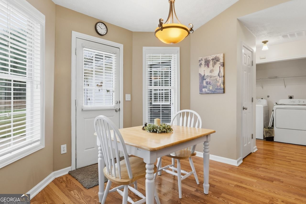 8225 Wimbledon Court Gainesville - Photo 18