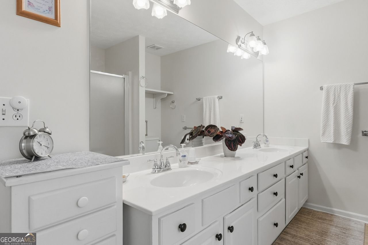 8225 Wimbledon Court Gainesville - Photo 21