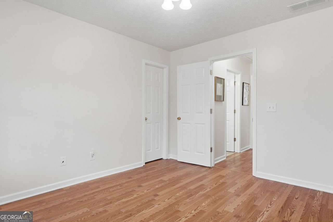 8225 Wimbledon Court Gainesville - Photo 24