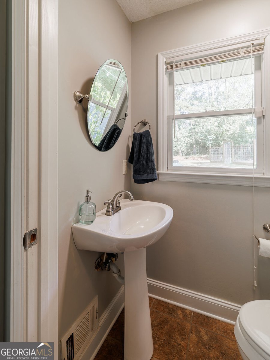 525 Cedar Creek Drive Athens - Photo 20
