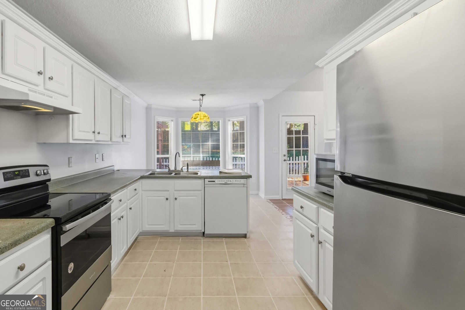 393 Victoria Lane Stockbridge - Photo 10