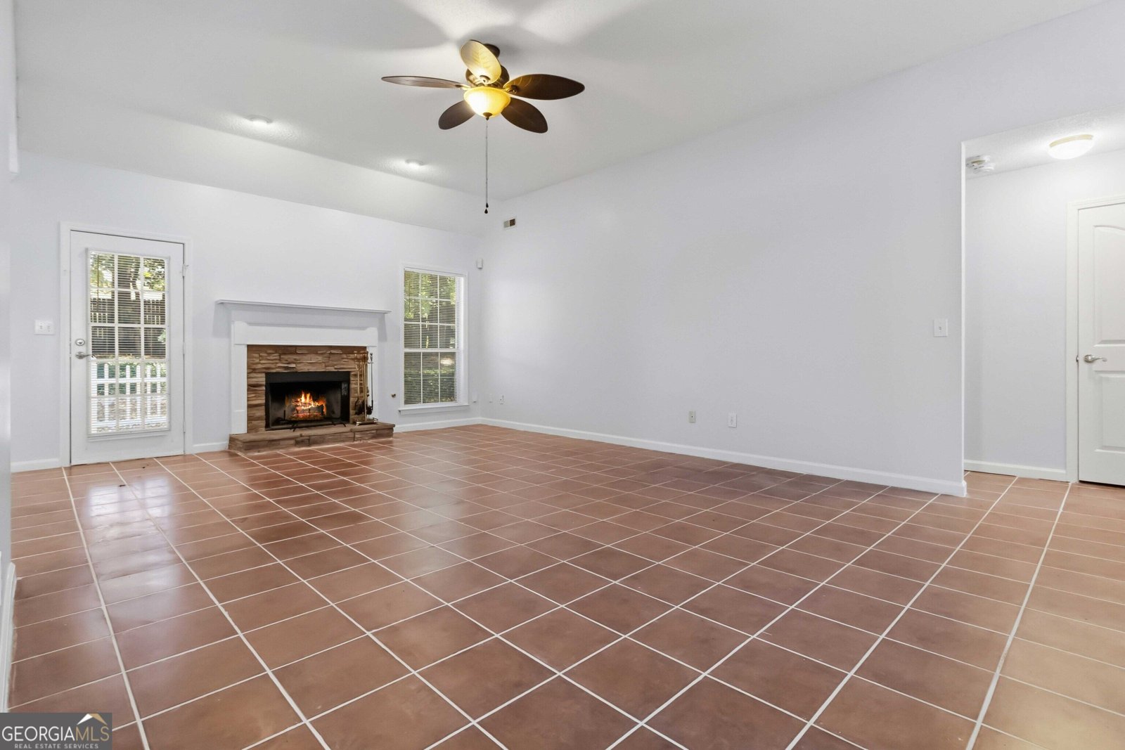 393 Victoria Lane Stockbridge - Photo 7