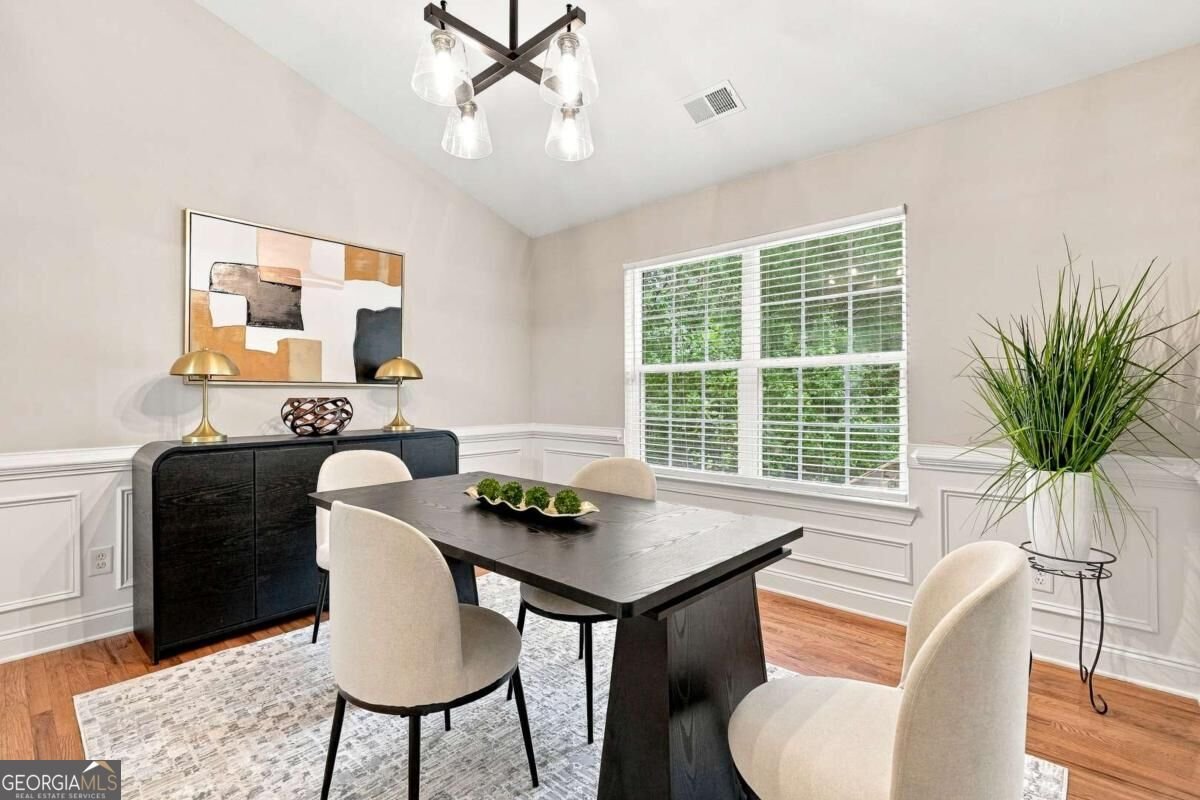6749 Carriage Walk Lane Flowery Branch - Photo 12