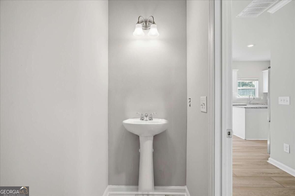 517 Edgemore Road Canton - Photo 12