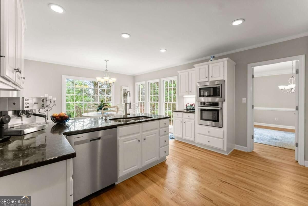 4649 Windsor Drive Flowery Branch - Photo 22