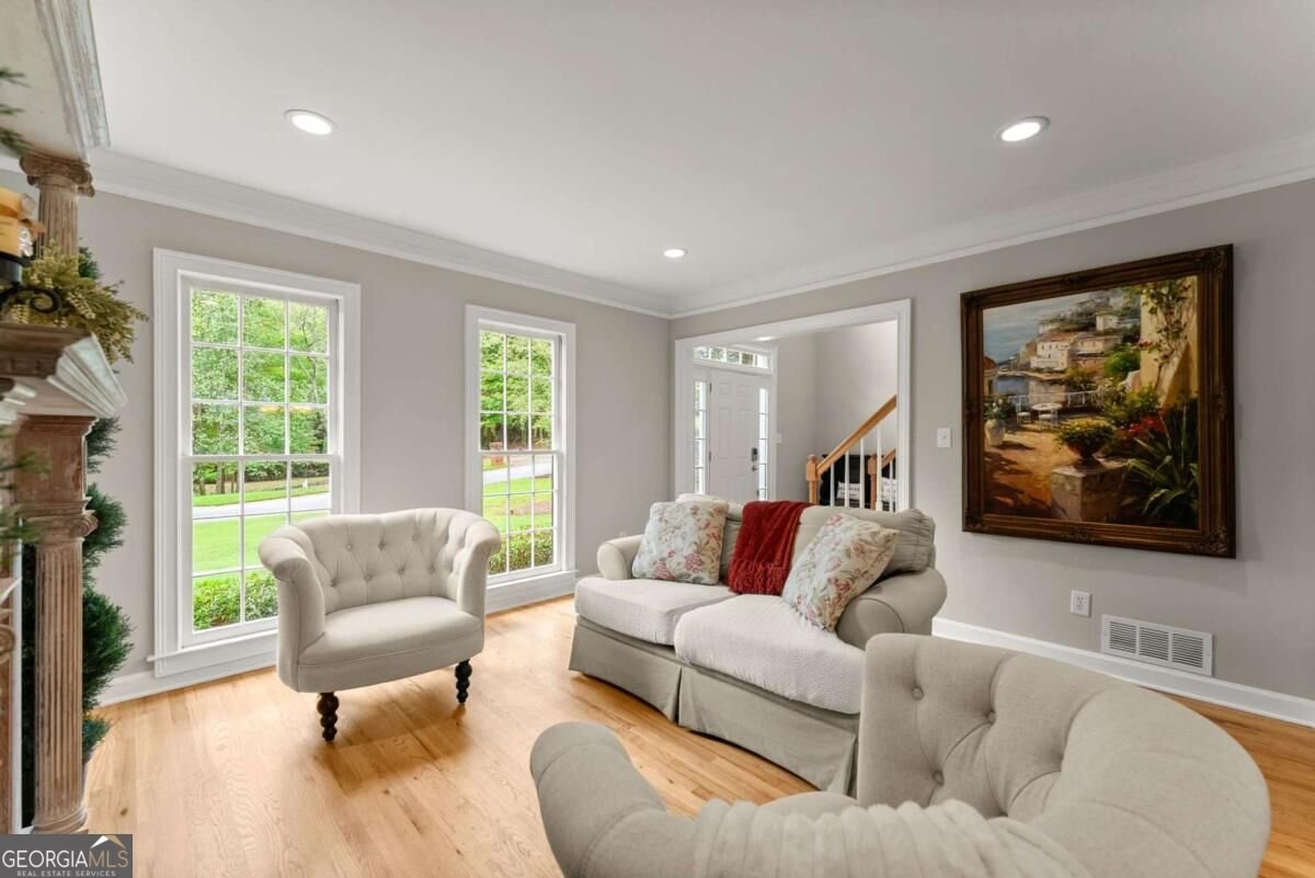4649 Windsor Drive Flowery Branch - Photo 8